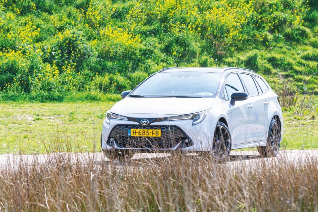 Strak in z'n trainingspak: Toyota Corolla Touring Sports GR Sport Plus (2020)