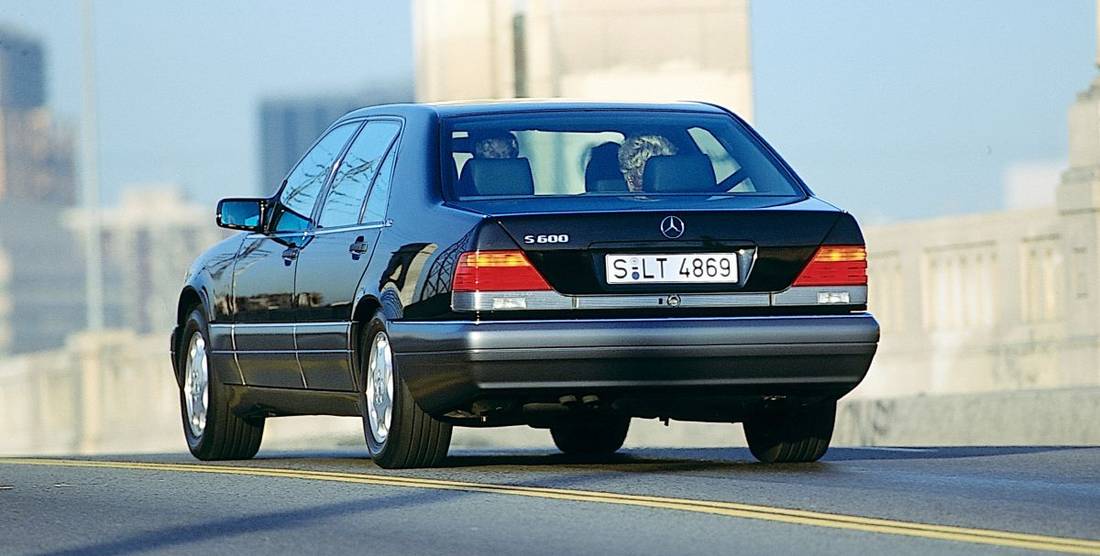 Mercedes-Benz S 600 achterkant