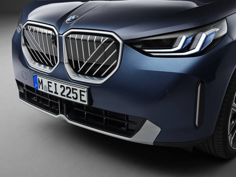 dit-is-de-nieuwe-bmw-x3-2024-zit-er-bij-bmw-een-spijltje-los-2024-02