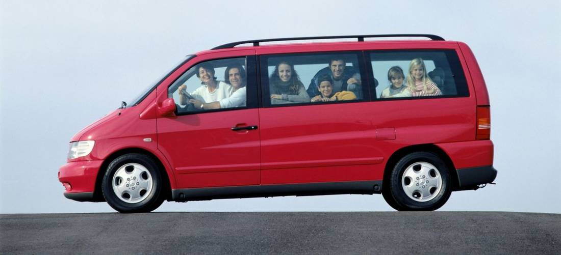 Mercedes V 230 1