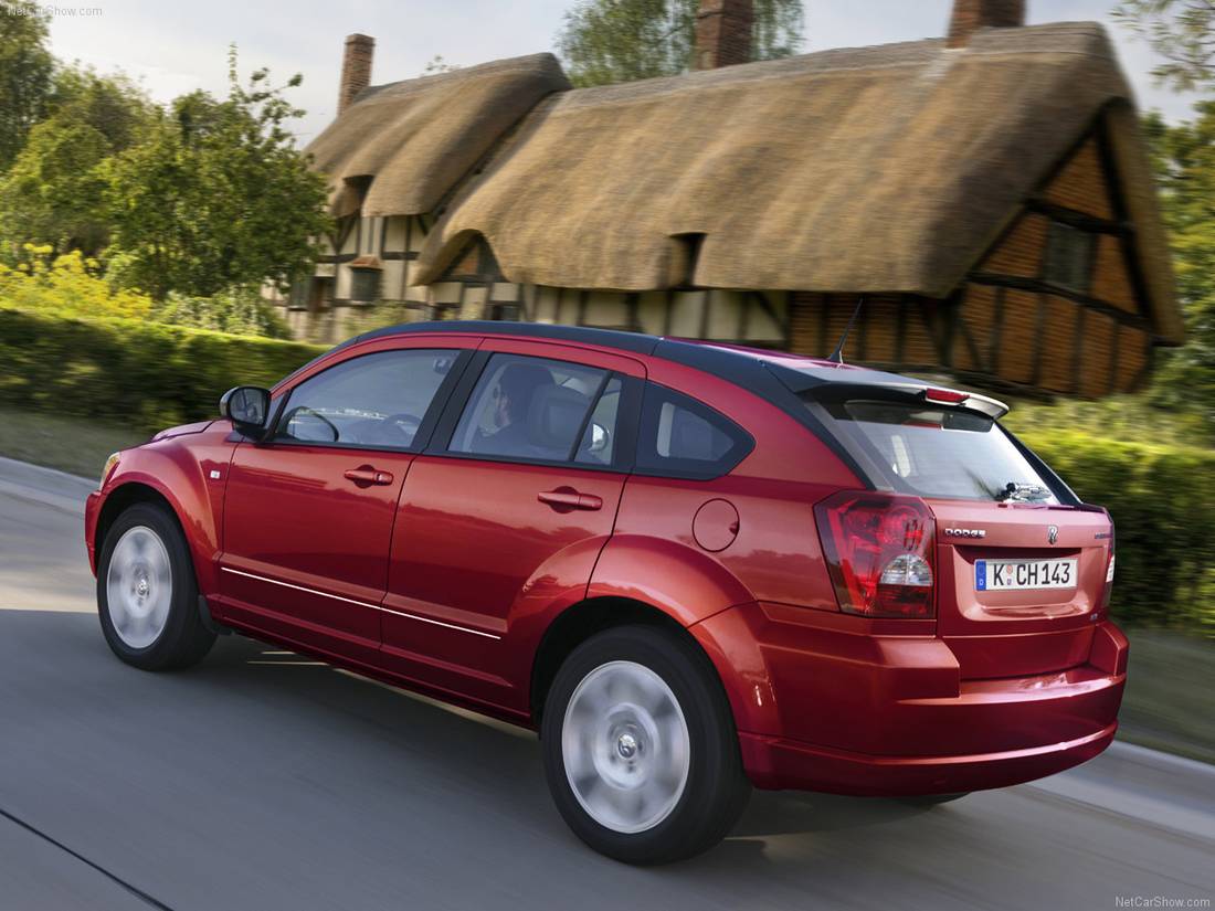 Dodge-Caliber-2010-1280-04