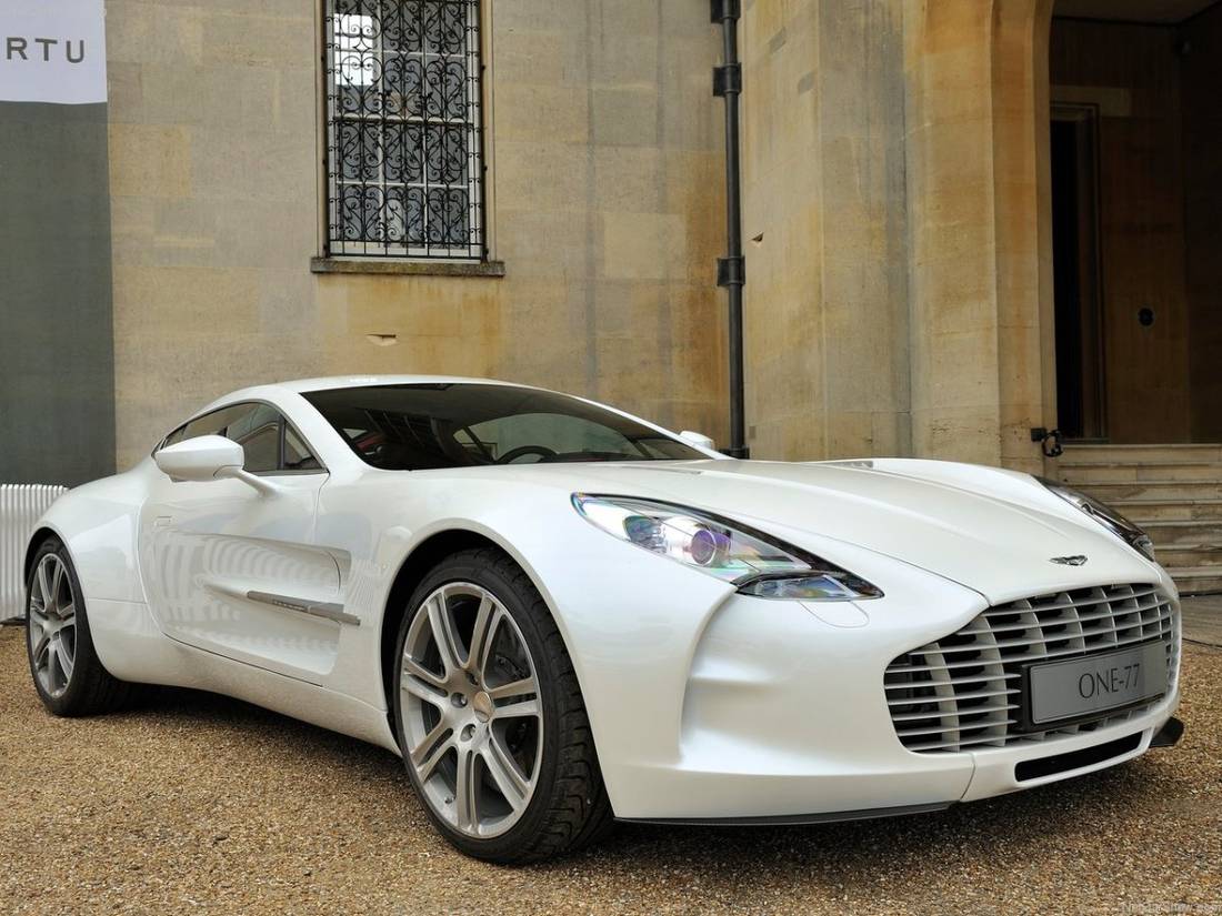 Aston_Martin-One-77-2010-1280-01