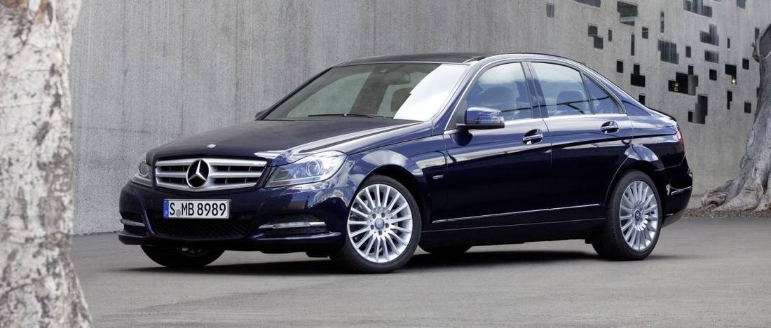 Mercedes-Benz-C280_1