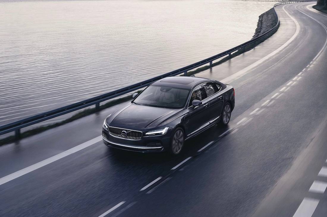 Volvo S90 AS24 1.jpeg