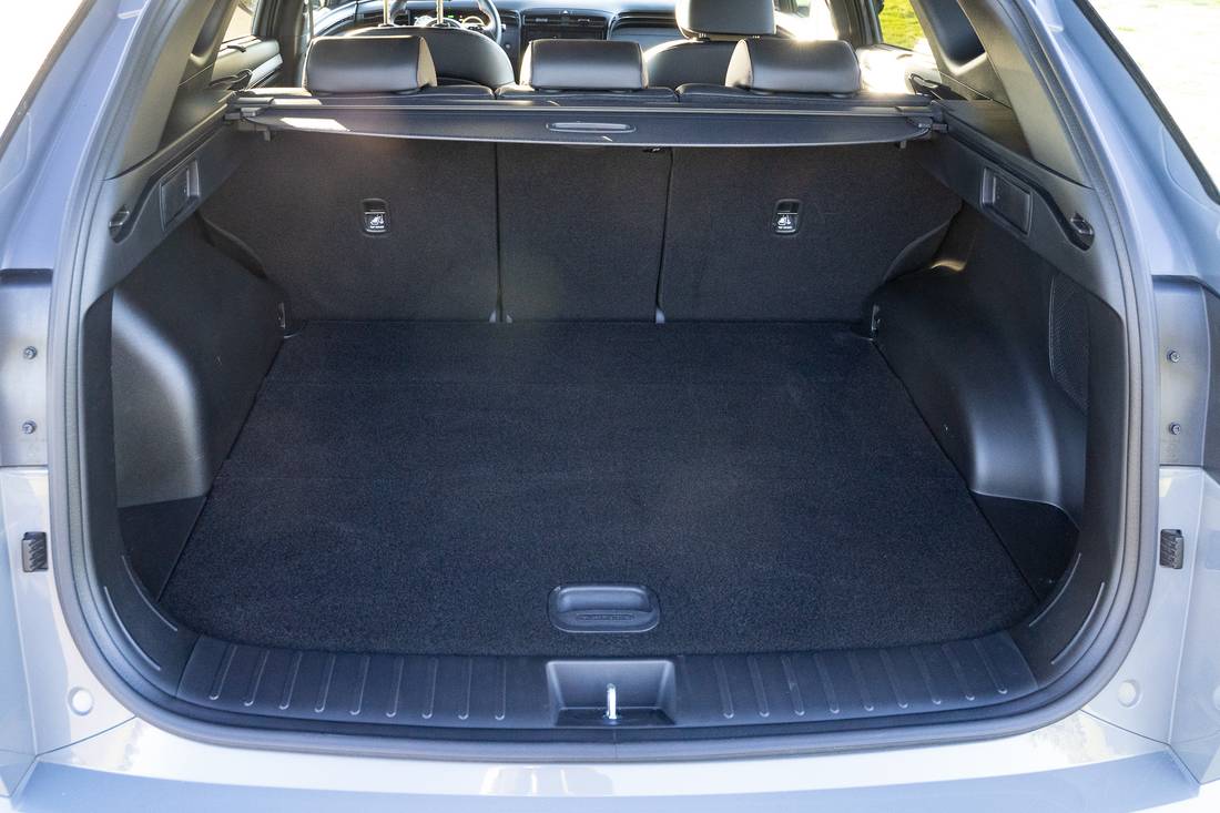 hyundai-tucson-phev-n-line-trunk