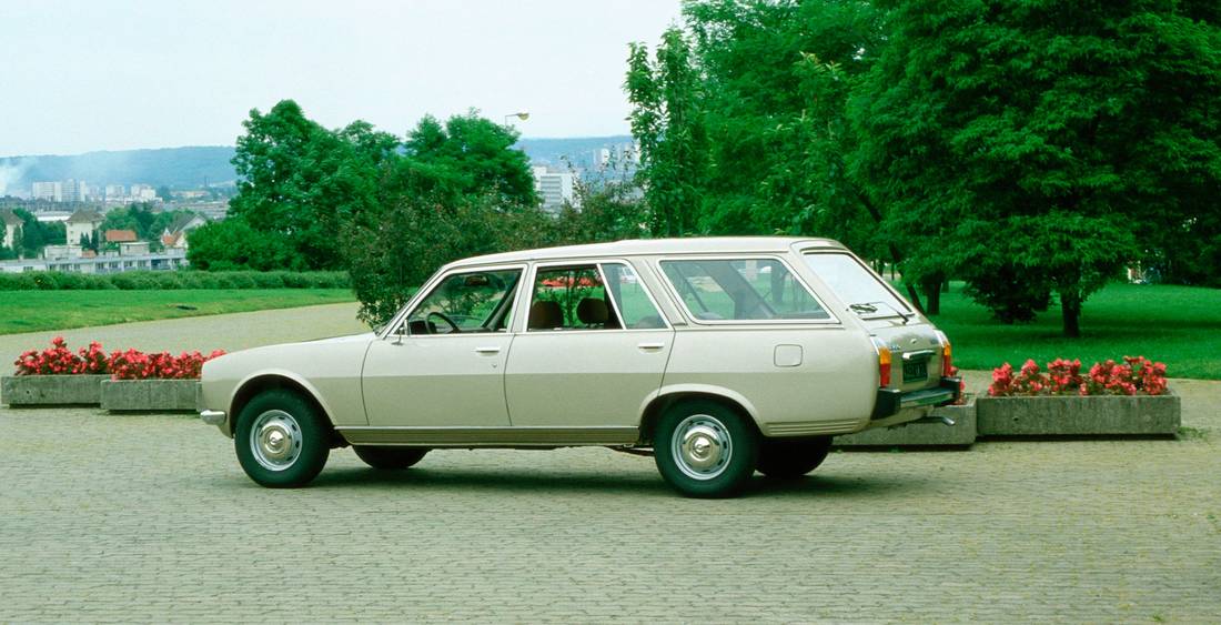 peugeot-504-back