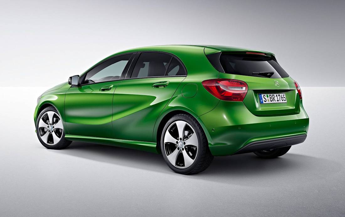 Mercedes-Benz-A-Class-2016-2