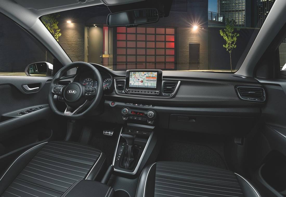 kia-rio-interieur