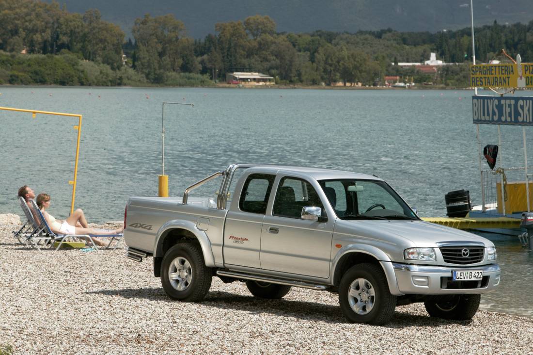 Mazda B 2500 3