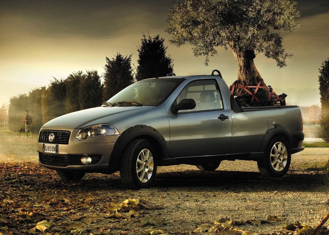 fiat-strada-side