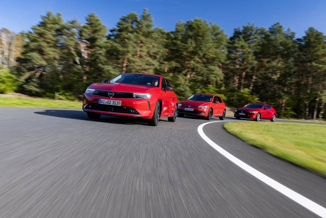 Opel Astra (2023) vs. Volkswagen Golf en Mazda 3: in de kleinste zit je het lekkerst