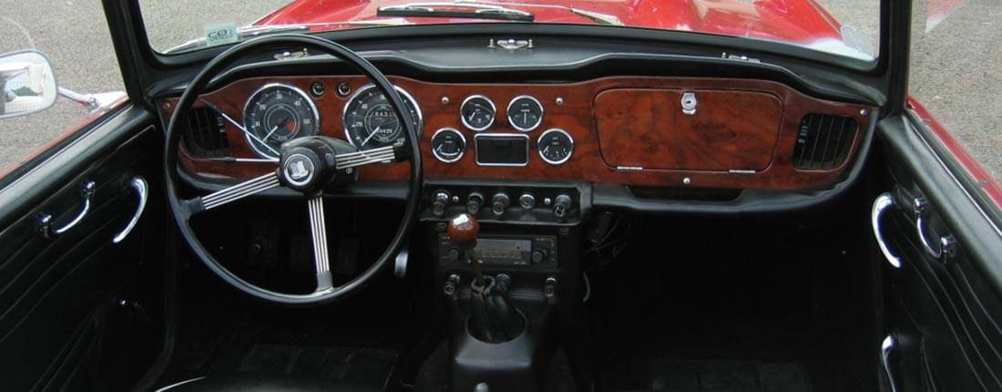 triumph-tr4-interior