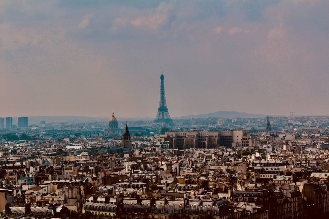 Parkeren in Parijs peperduur - ook niet-SUV's en elektrische auto's de sjaak