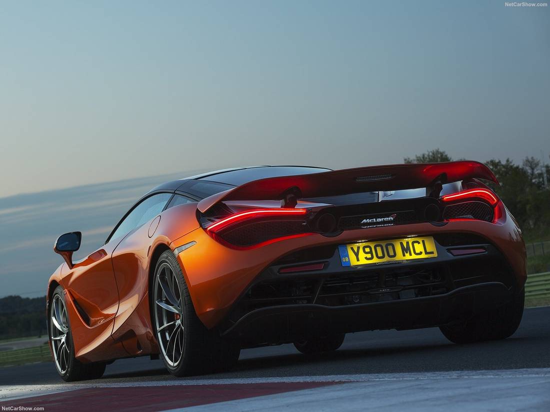 mclaren-720s-back