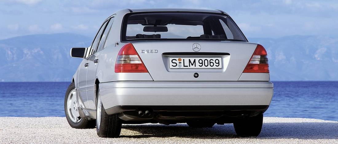 Mercedes-Benz-C280_5