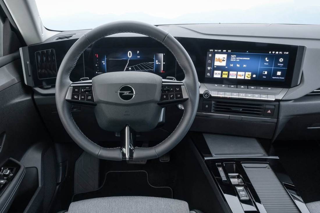 Opel_Astra_Sports_Tourer2