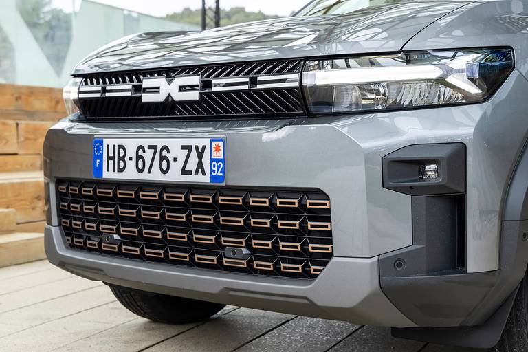 CR 15 Dacia Bigster AS24 Car Reviews 5
