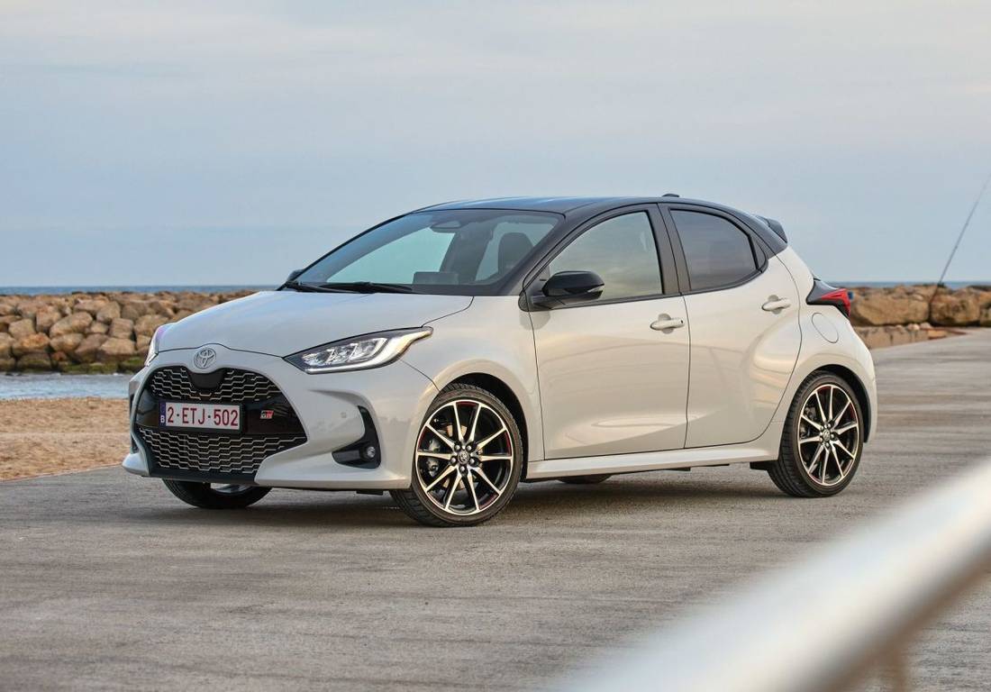 Toyota-Yaris-2024-1