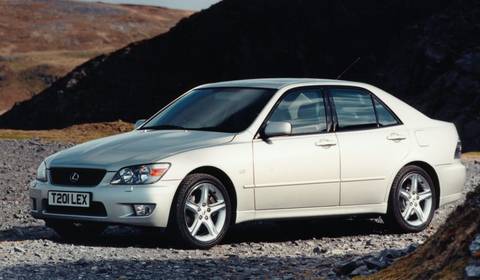 Lexus IS 200