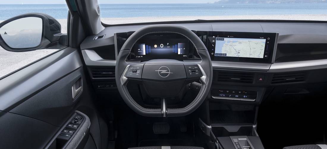 Opel Frontera interieur