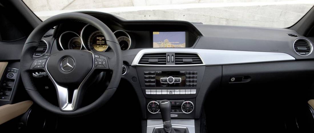 Mercedes-Benz-C280_2