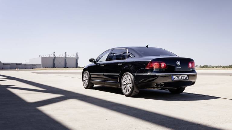 volkswagen-phaeton-2022-28-2