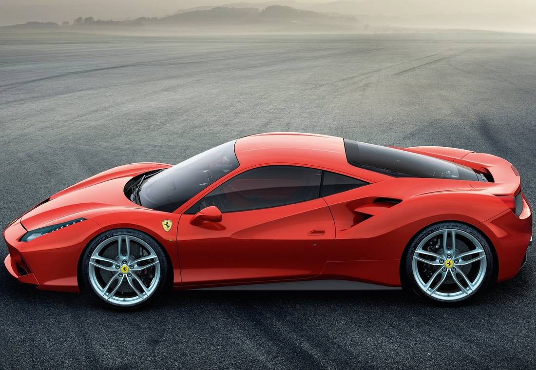 ferrari-488-gtb-side