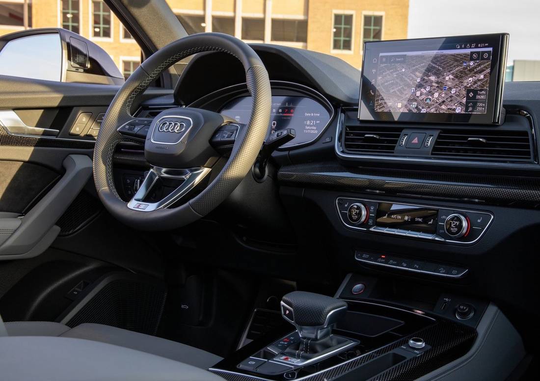 audi-sq5-interior