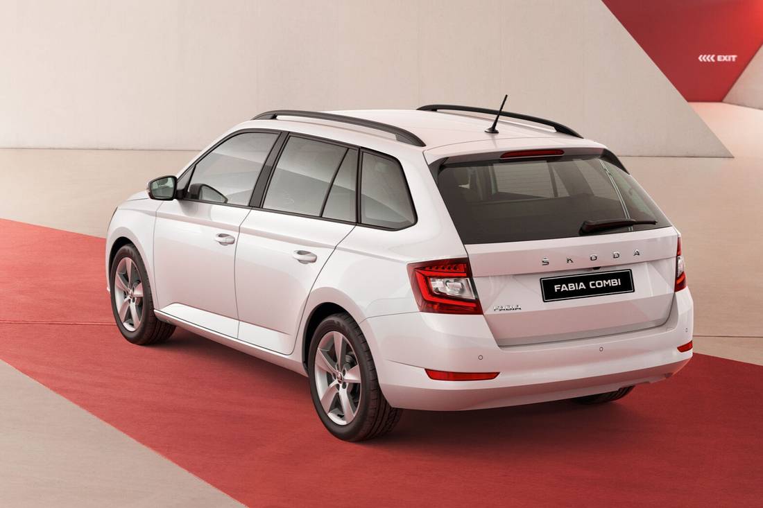 skoda-fabia-combi-back