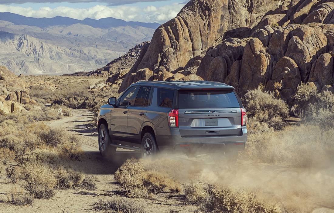 chevrolet-tahoe-z71-back