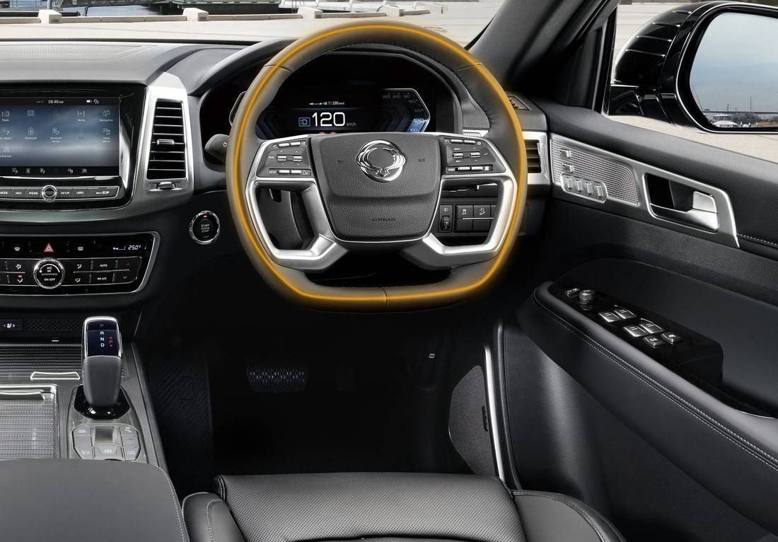 ssangyong-rexton-interior