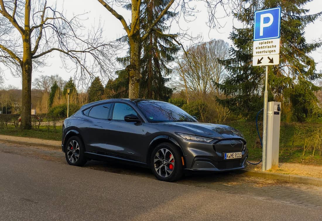 Ford Mustang Mach-E: actieradius gemeten bij 130 en 100 km/h