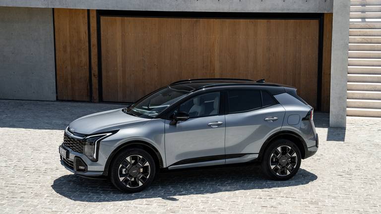 opgefriste-kia-sportage-2025-is-goed-nieuws-voor-wie-er-net-een-gekocht-heeft-2025-02