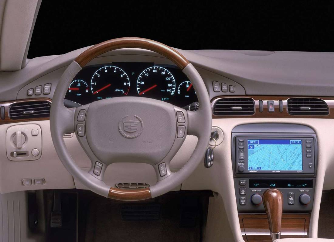 cadillac-seville-interior