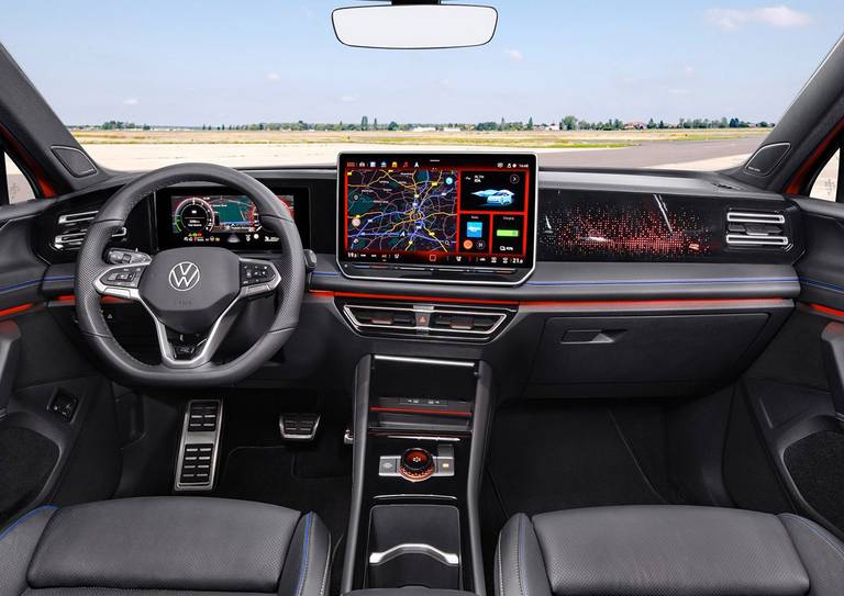 CR-2 - AutoScout24 - Volkswagen Tiguan review foto6