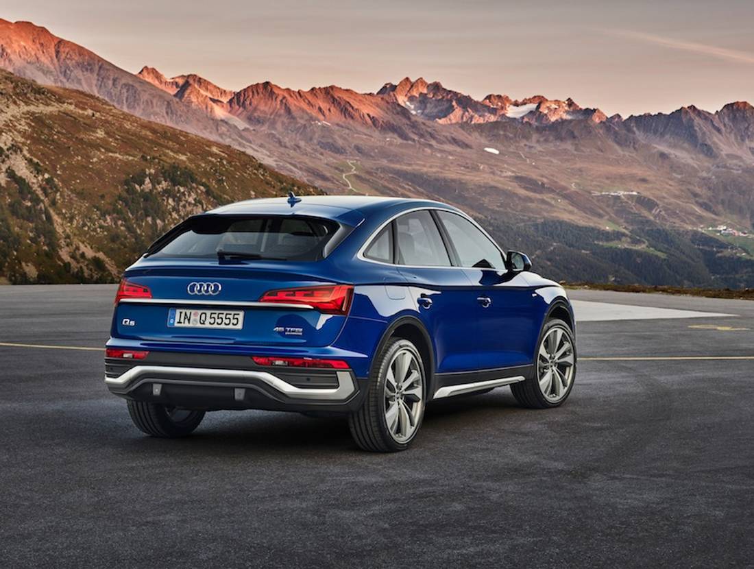 audi-q5-sportback-back