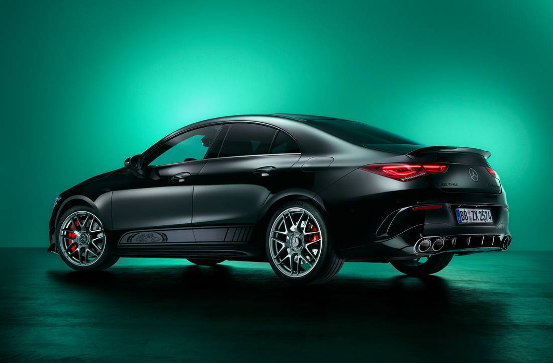 mercedes-benz-cla-back