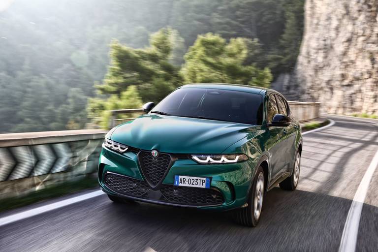 met-de-auto-op-vakantie-dan-moet-je-in-deze-europese-landen-niet-stoppen-om-te-tanken-2023-03