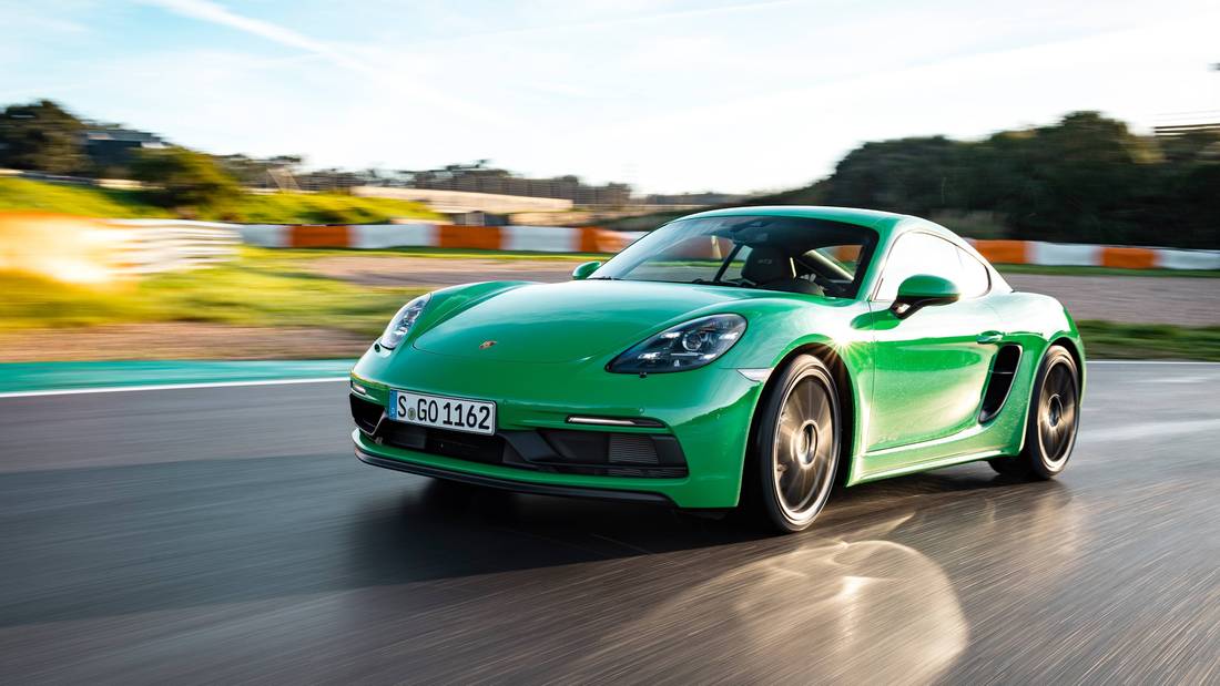 Door deze EU-regel betaal jij straks anderhalve ton meer voor een Porsche 718 Cayman