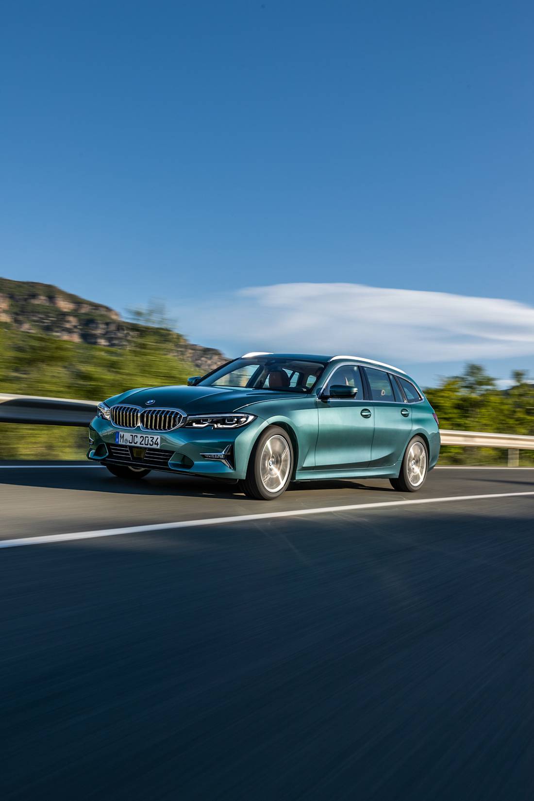 bmw_330d_xdrive_touring_luxury_line_5
