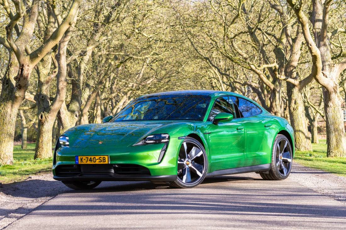 Grote terugroepactie Porsche Taycan: het gevaar zit in de stoel