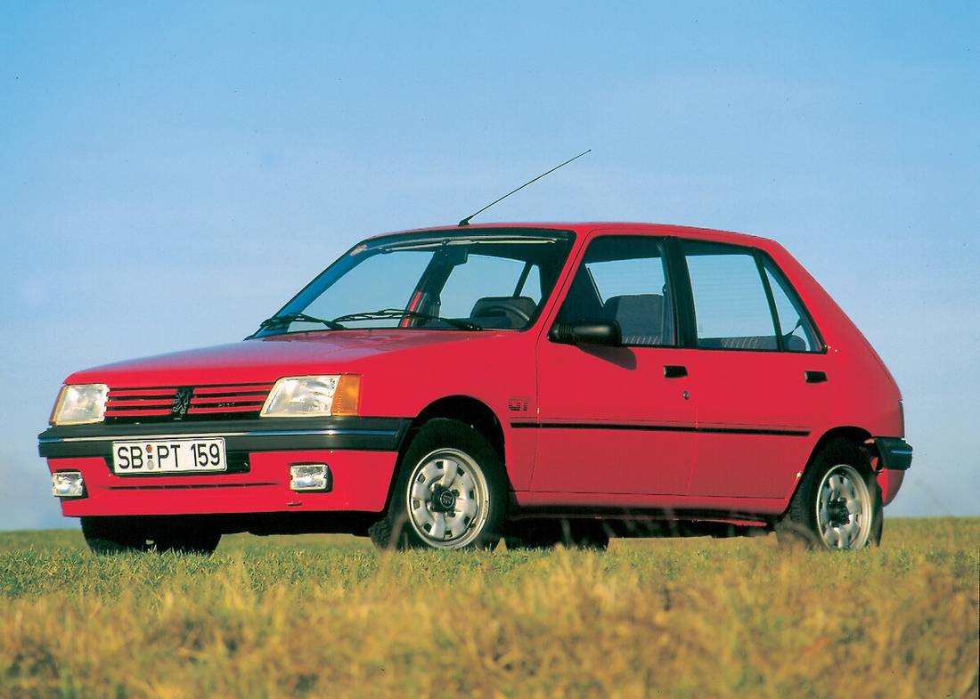 peugeot-205-front