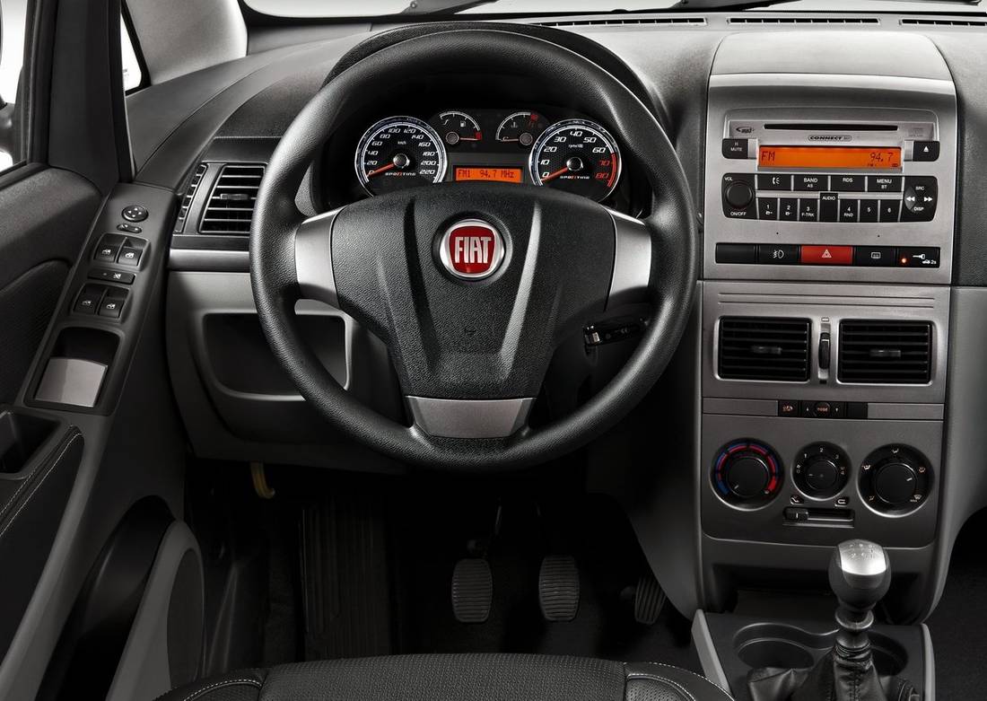 fiat-Idea-interior