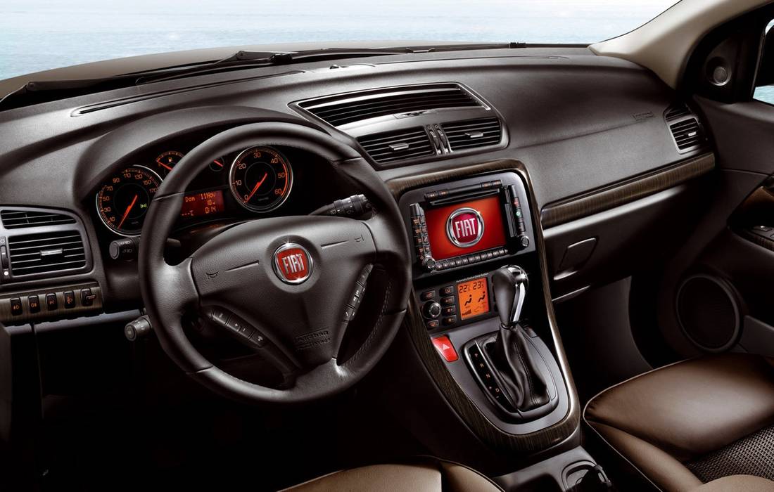 fiat-croma-interior