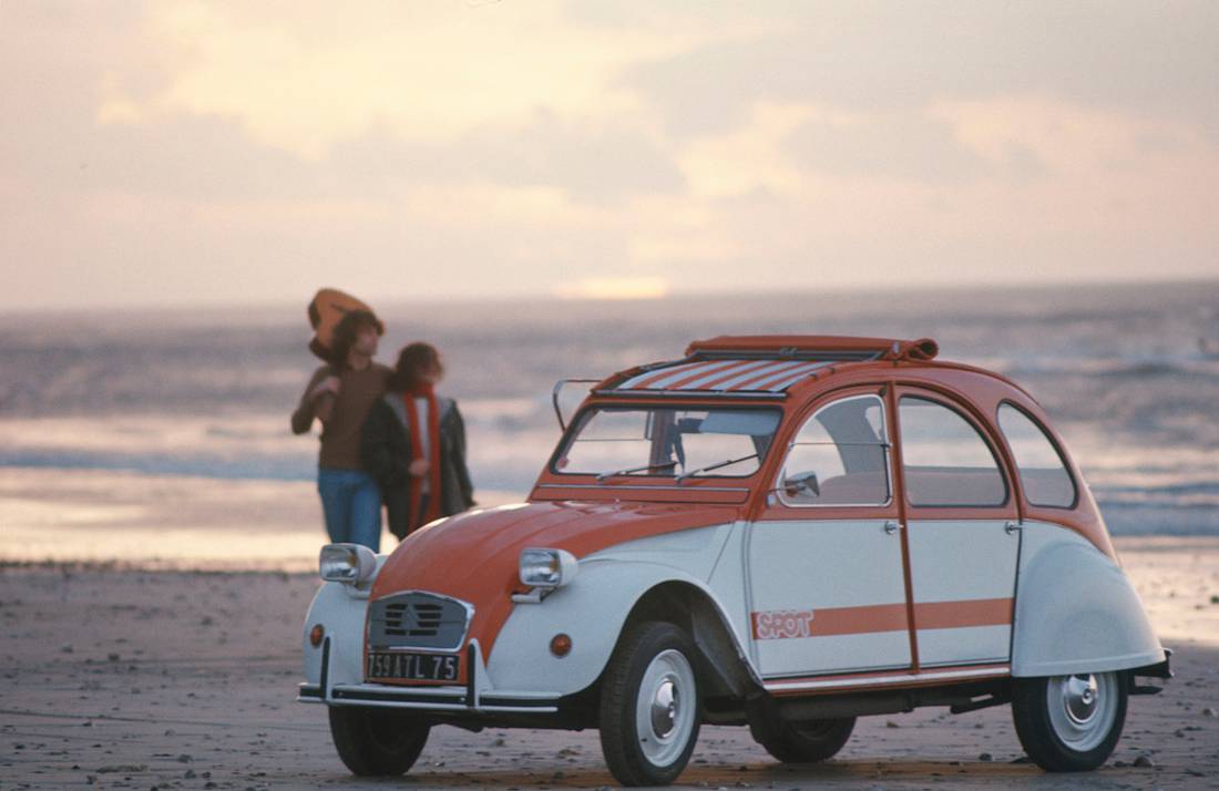 citroen_2cv_spot_9