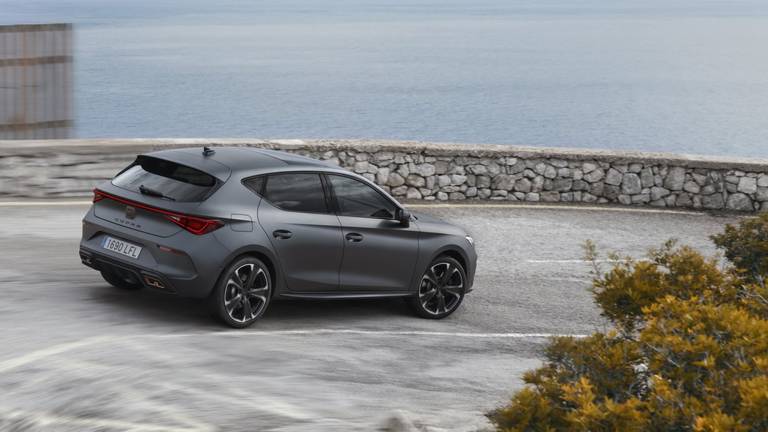 cupra-leon-ehybrid-2021-3-2