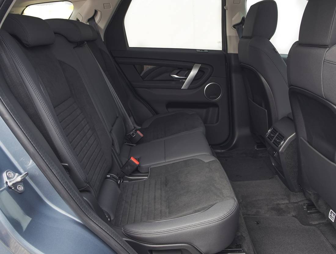 land-rover-discovery-sport-seats