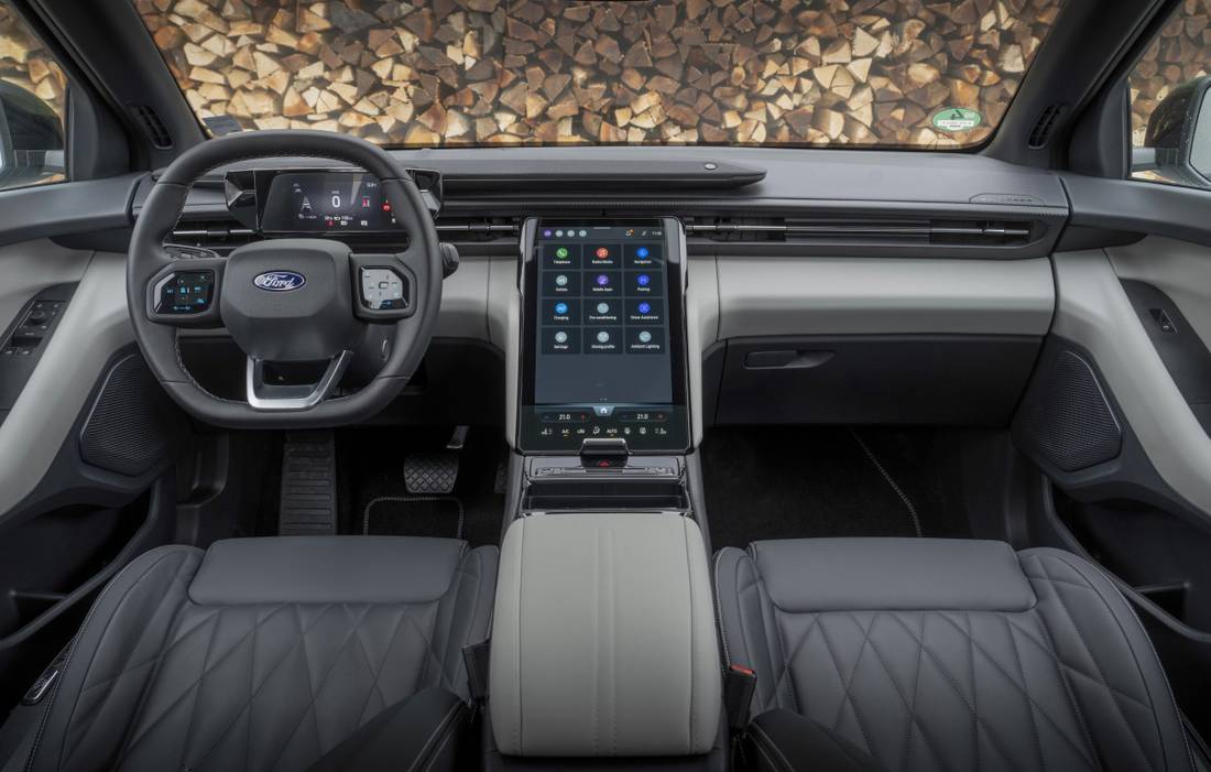 Ford Explorer EV 3
