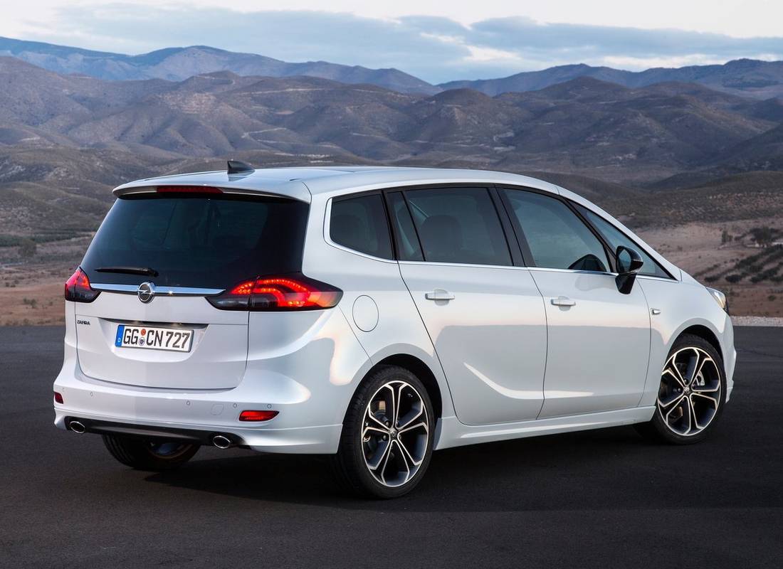 Opel Zafira: afmetingen, interieurs, en concurrenten - AutoScout24