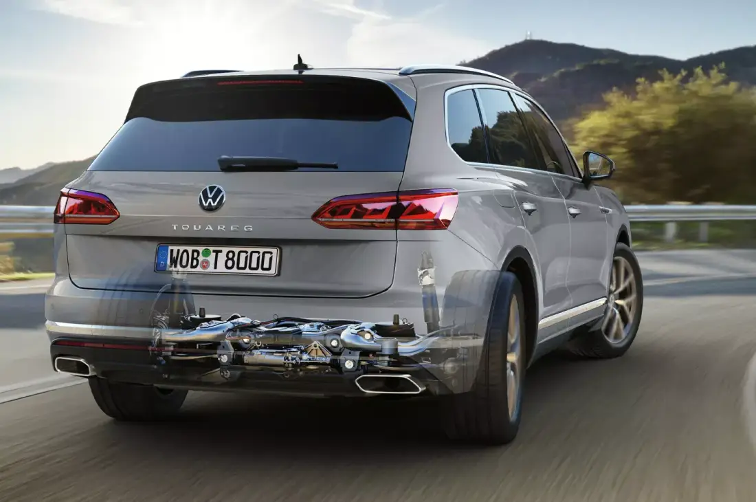 volkswagen-touareg-back